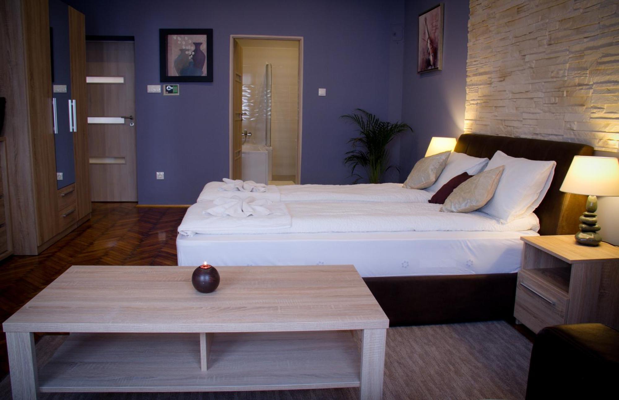 La Pergola & Prestige Panzio 3* Kaposvár